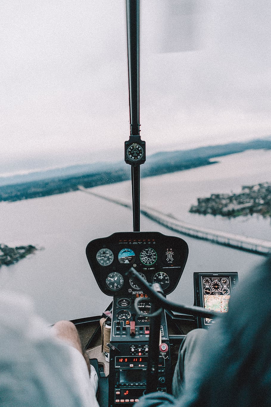 black vehicle speedometer, sky, air vehicle, airplane, cockpit HD wallpaper