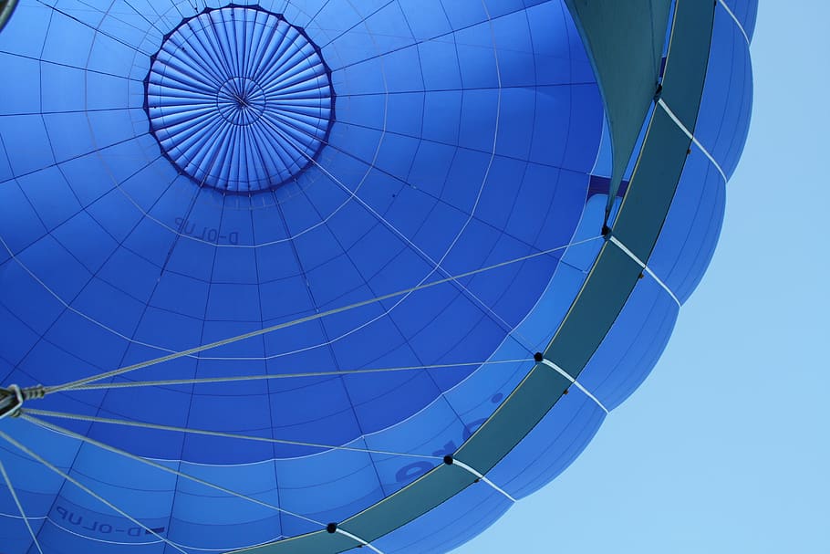 Blue and Gray Hot Air Balloon, adventure, high, pattern, sky, HD wallpaper