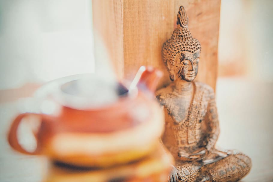 Meditating Buddha Wooden Statuette, art, blur, close-up, color HD wallpaper