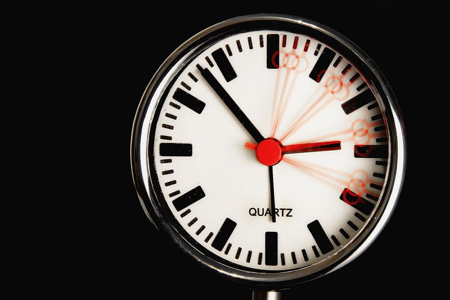 Round Analog Watch, black background, clock, hour, minutes, motion HD wallpaper