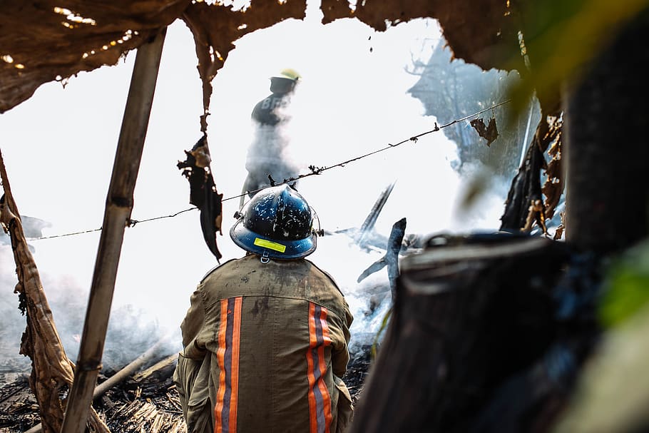 Man Wearing Hard Hat, danger, daylight, firefighters, helmets HD wallpaper