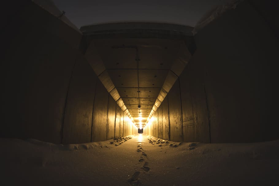 sand on hallway with yellow light, tunnel, footstep, walkway, HD wallpaper