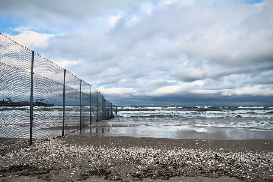 poland, gdańsk, waves, fence, grid, sky, sea, wind, blue, clouds, HD wallpaper