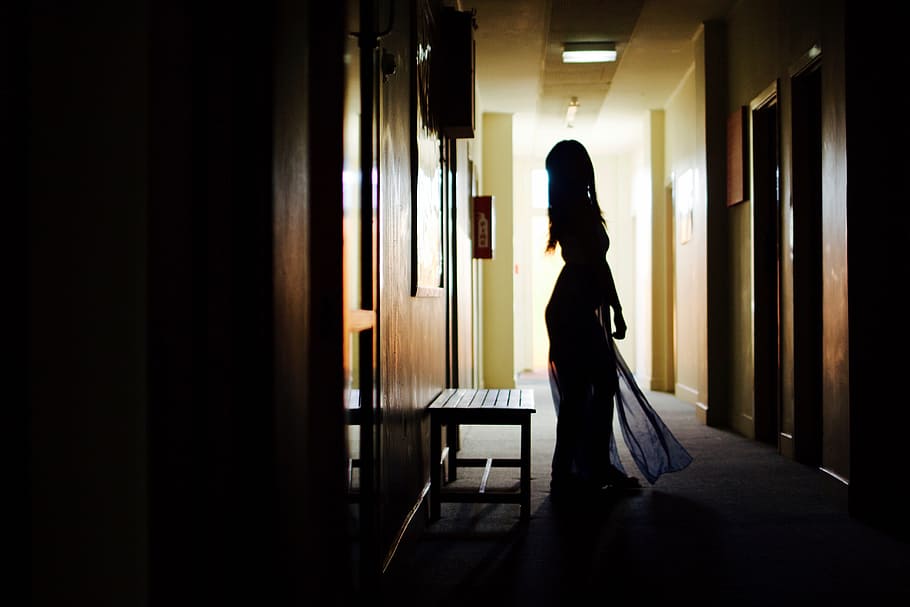 dark, room, indoor, inside, house, wooden, table, people, woman HD wallpaper