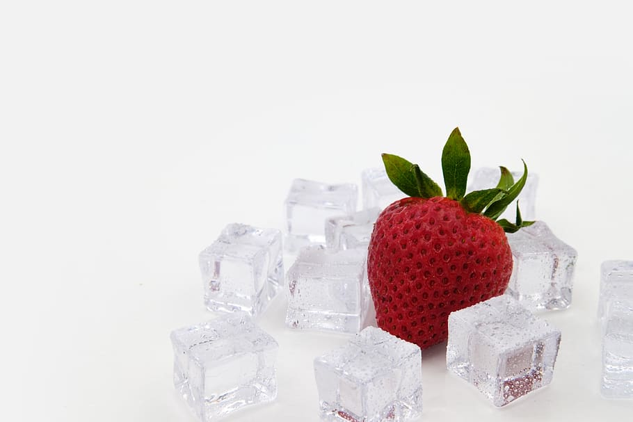 strawberries, ice, ice cubes, cool, fresh, fruits, food, eat HD wallpaper