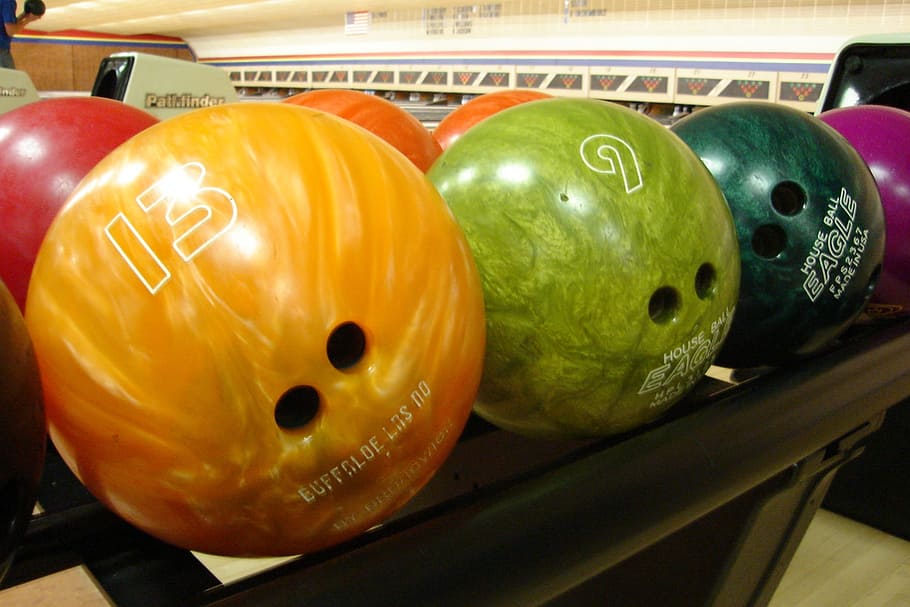 ball, bowling, sport, activity, object, food, food and drink HD wallpaper
