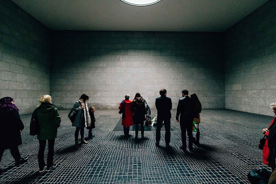 germany, berlin, moody, crowd, monument, solemn, tourists, group of people HD wallpaper