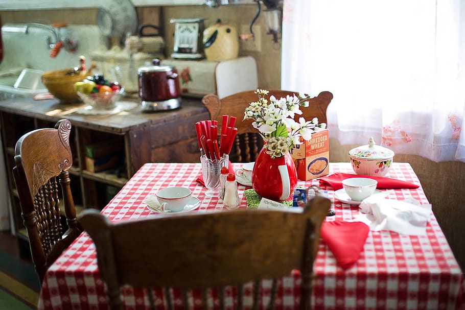 breakfast, table, kitchen table, kitchen scene, morning, red HD wallpaper