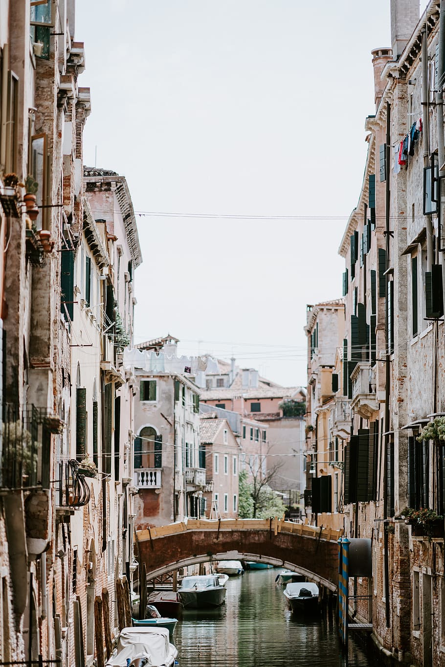 bridge of sigh, Venice Canal, river, water, boat, city, building HD wallpaper