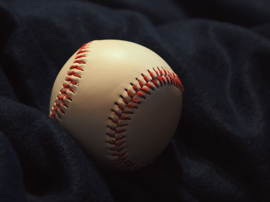 White Baseball, hobby, play, sport, sports, baseball - sport HD wallpaper