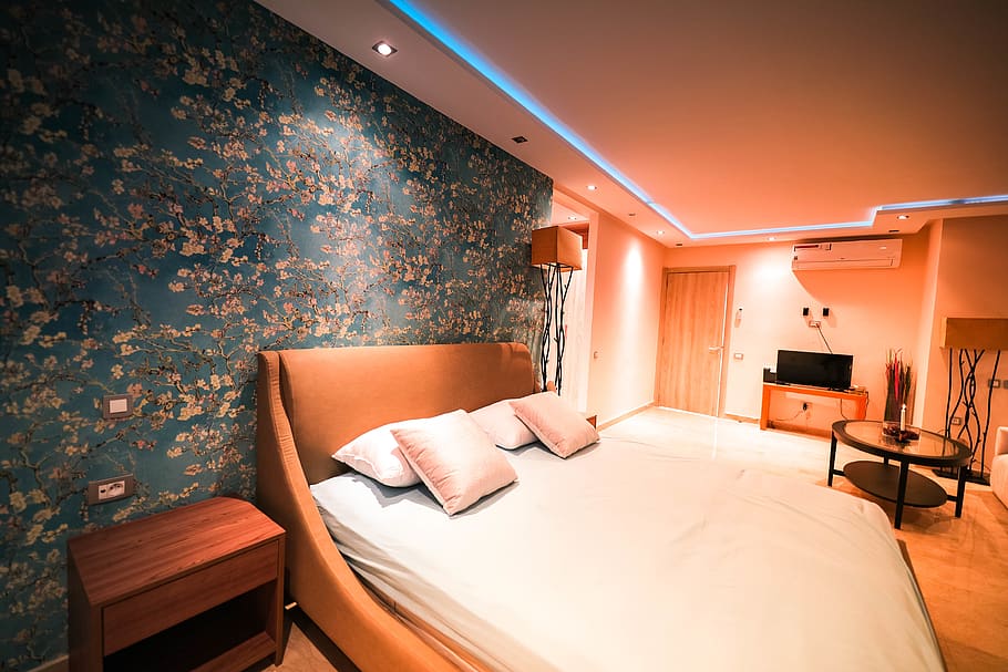 Empty Bed Inside a Lighted Room, bedroom, ceiling, comfort, contemporary HD wallpaper