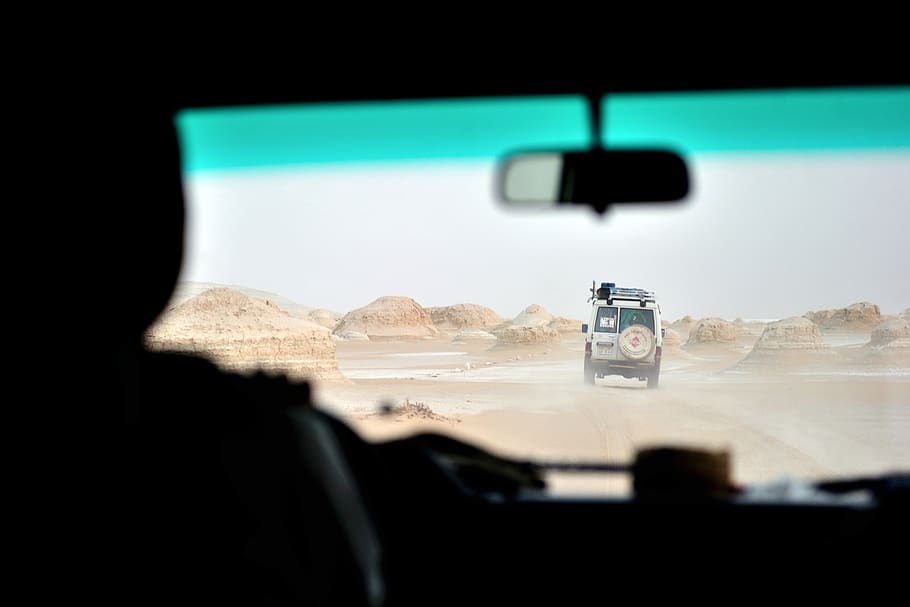 White Vehicle In The Desert, car, drive, egypt, safari, sand HD wallpaper