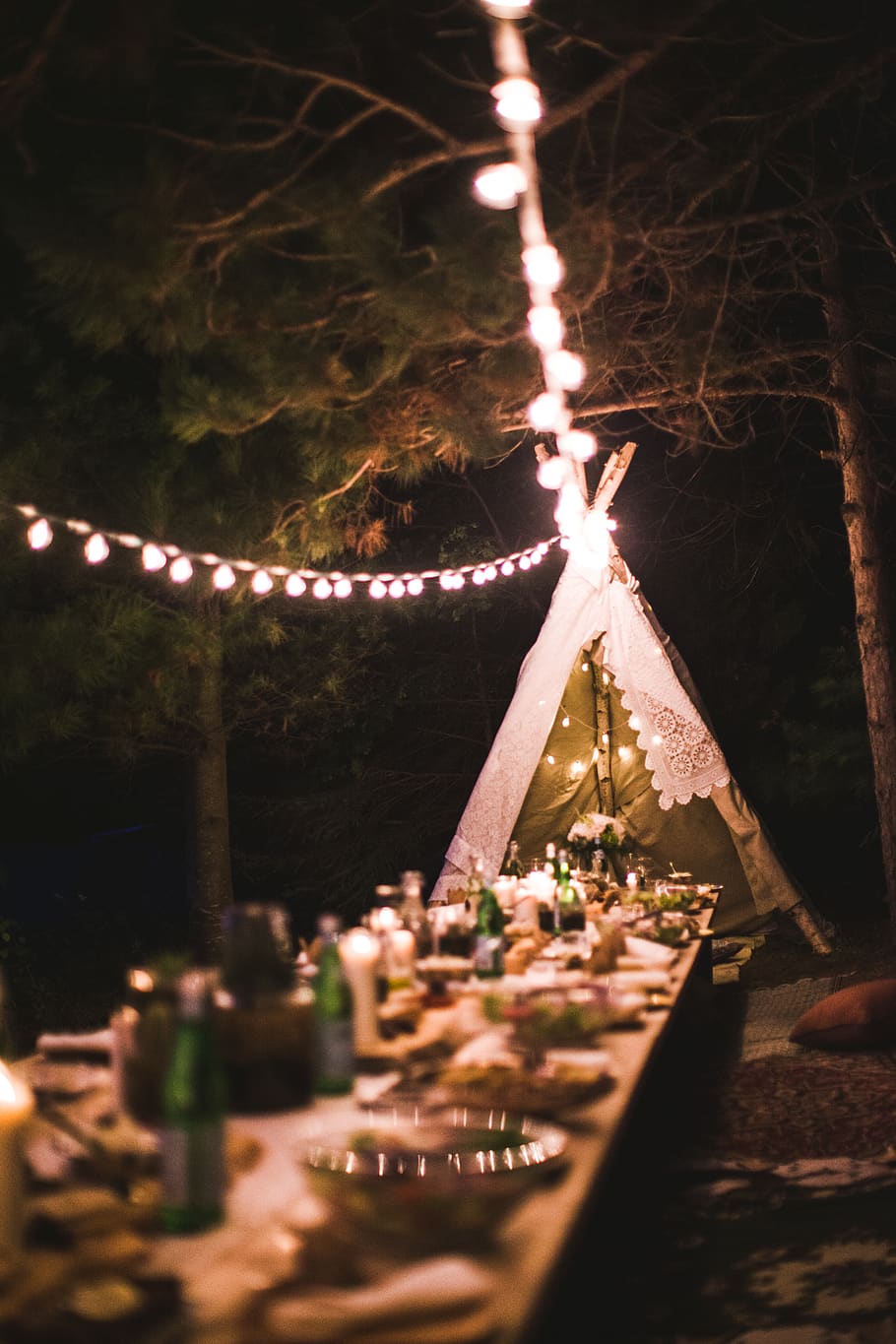 A large dinner table outside with special lighting., halloween HD wallpaper