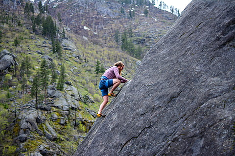 Man Climbing on Rock Mountain, action, adventure, challenge, climber HD wallpaper