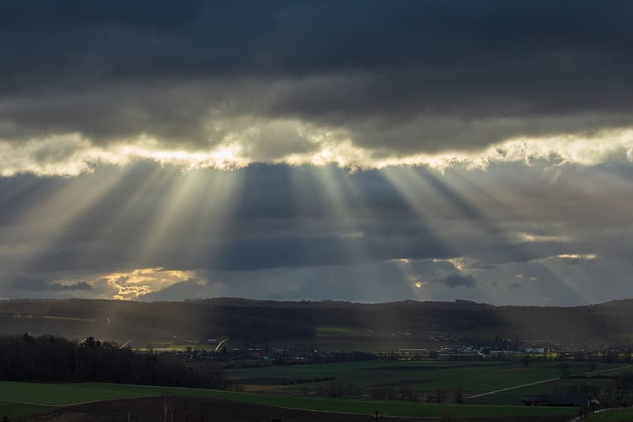 rays, clouds, sunbeam, landscape, light, mood, dramatic, lighting HD wallpaper