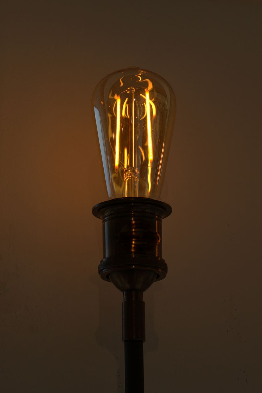 idea, pear, light bulb, energy, current, electric, bulbs, glass HD wallpaper