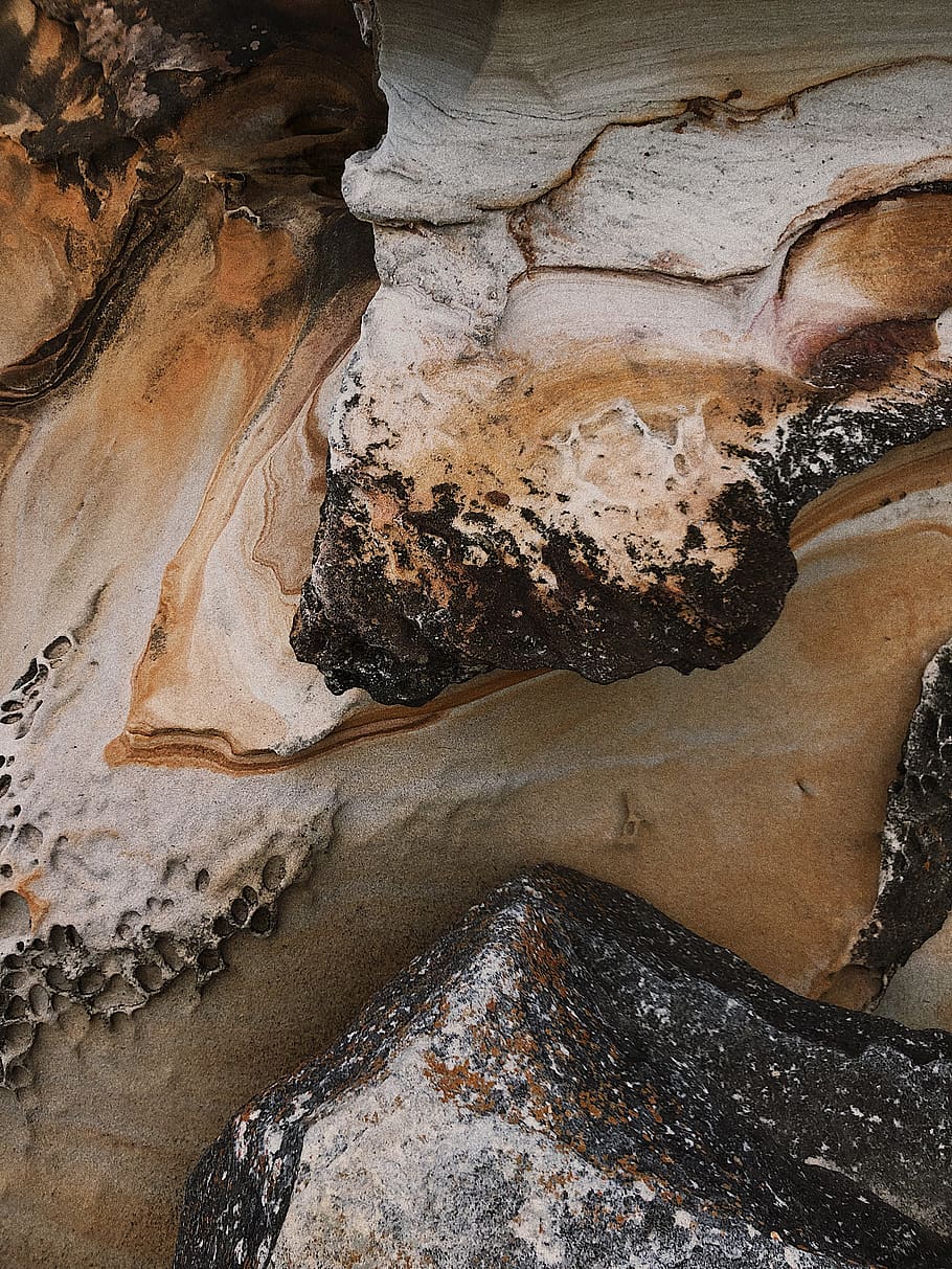 Brown and Gray Rock Formation, close-up, daylight, environment HD wallpaper