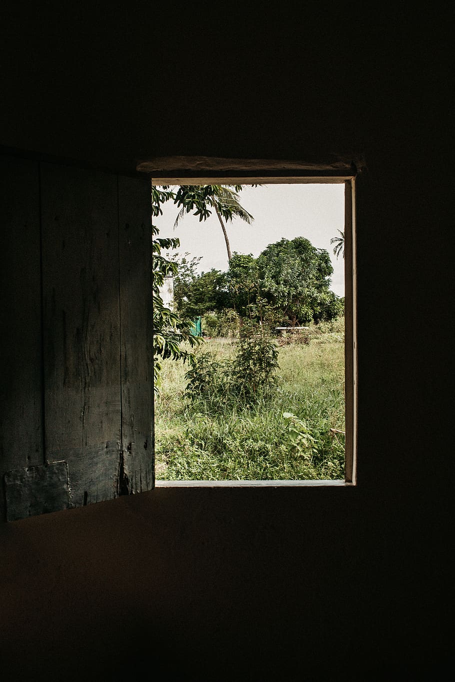 open brown wooden window, bunker, building, brazil, joão pessoa HD wallpaper