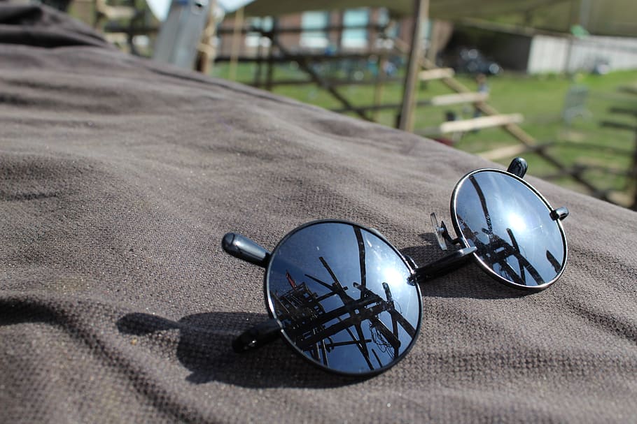 outdoor, fabric, scout, reflection, sun, glass, outside, focus on foreground HD wallpaper