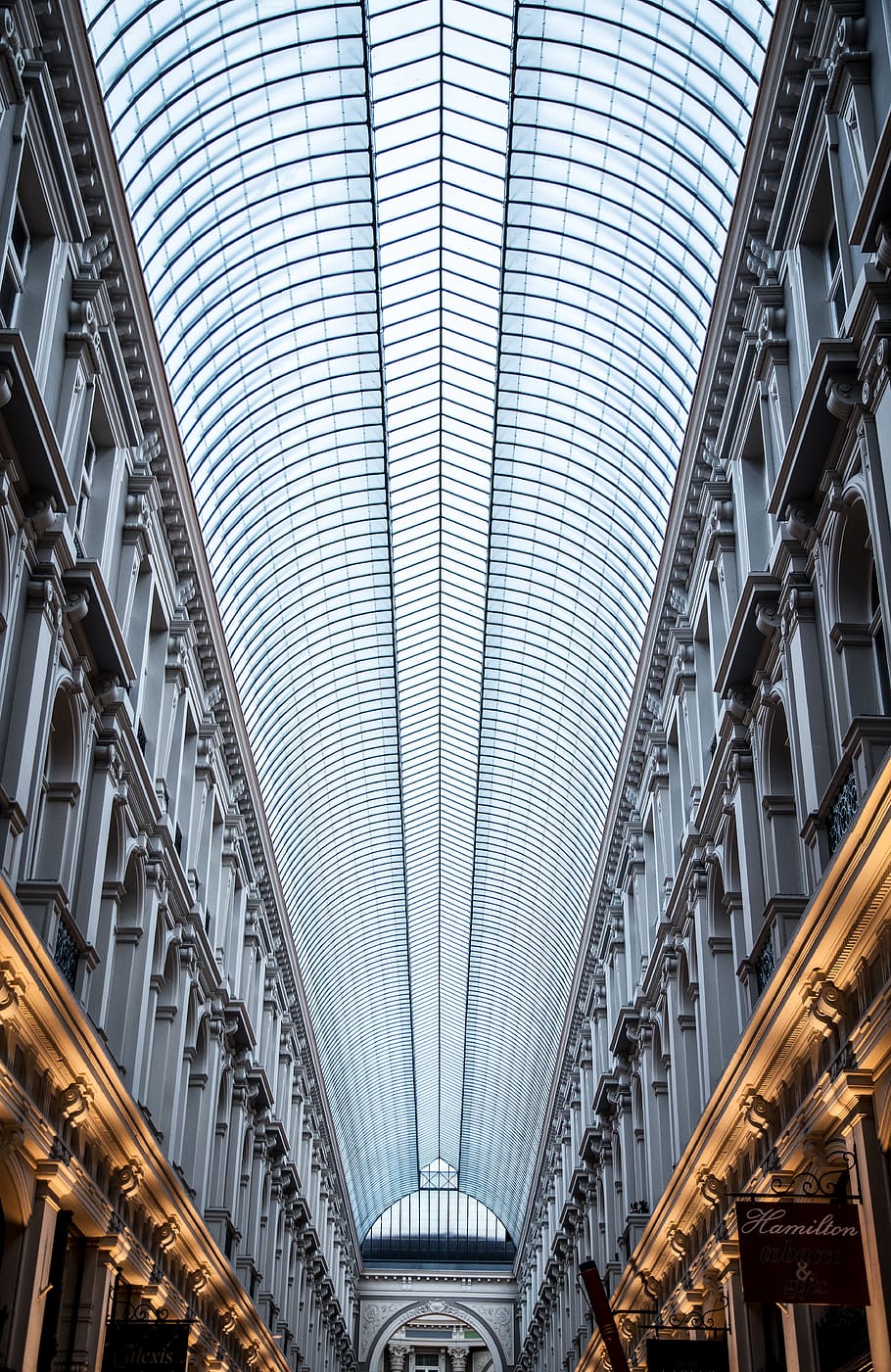 building interior, architecture, built structure, ceiling, low angle view HD wallpaper