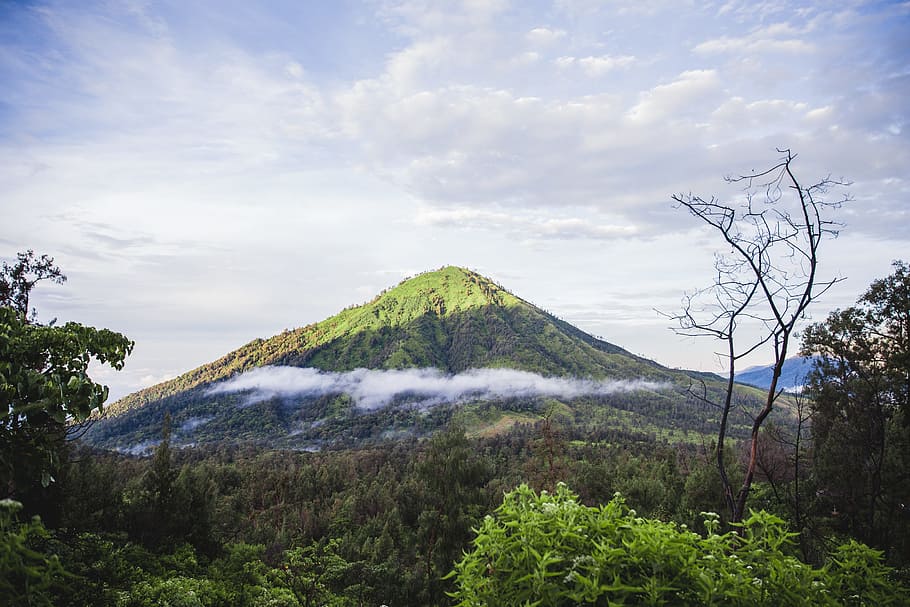 A mountain in Guatemala on a cloudy day, adventure, blue, hill HD wallpaper