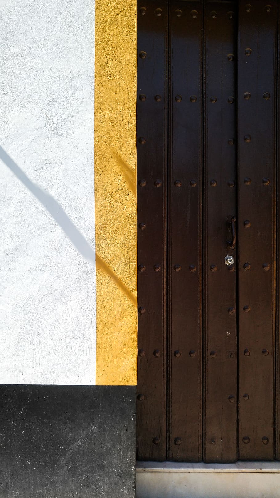 closeup photo of brown door, wall, texture, pattern, line, color HD wallpaper