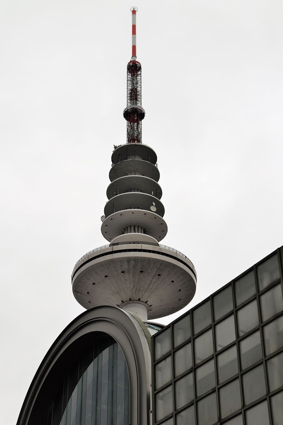 white needle tower during daytime, built structure, architecture HD wallpaper