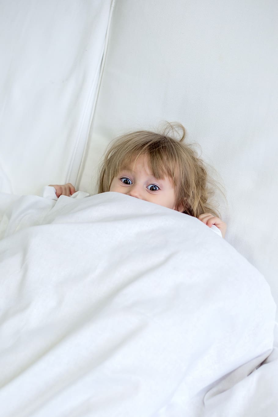 bed, baby, surprise, childhood, blond hair, one person, furniture HD wallpaper