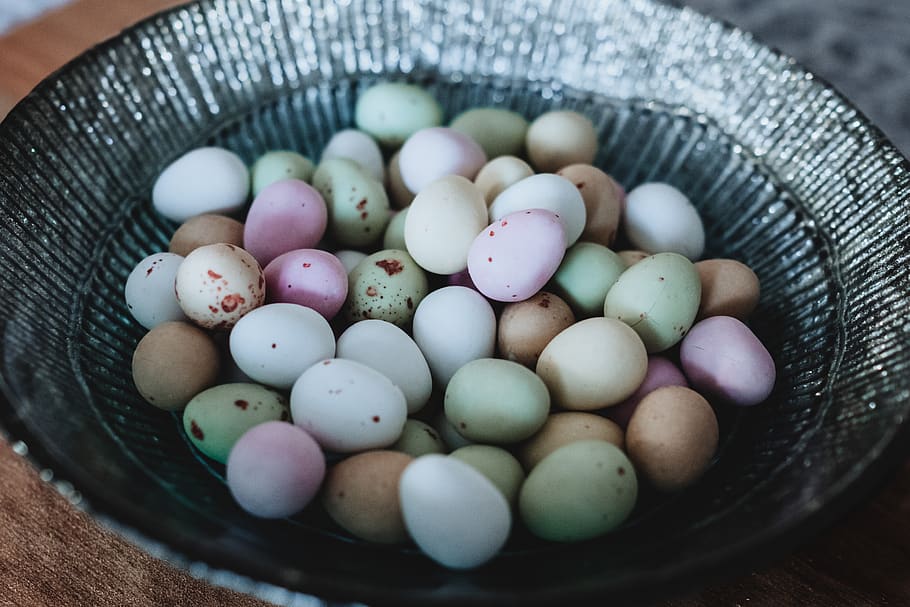 Assorted-color Bunch of Egg on Gray Bowl, close-up, easter egg HD wallpaper