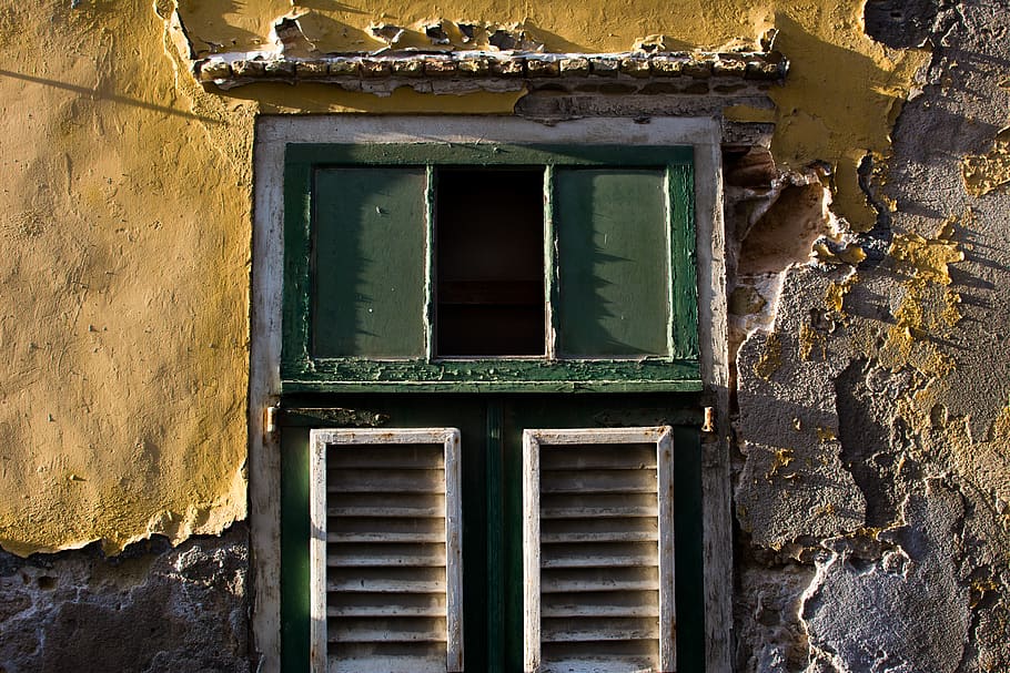 White and Green Window, destroyed, facade, plaster, wooden, built structure HD wallpaper
