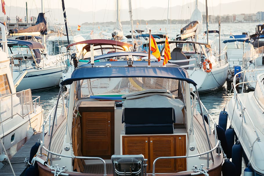 parked boats, mode of transportation, nautical vessel, water HD wallpaper