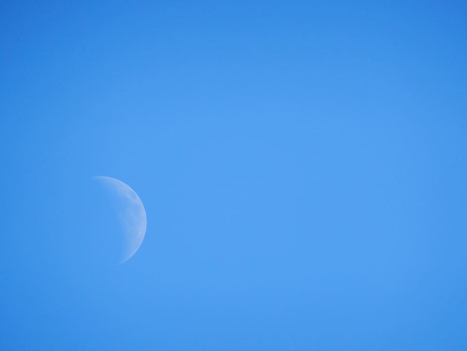 moon, blue, sky, space, copy space, astronomy, beauty in nature HD wallpaper