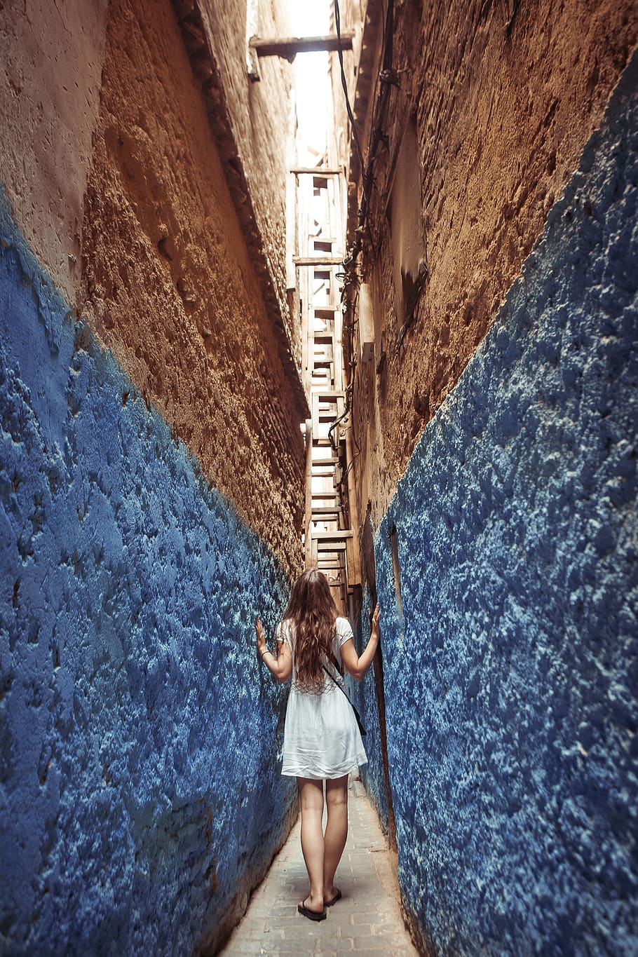 morocco, fes, alley, alleyway, trip, travel, girl, arabic, one person, HD wallpaper