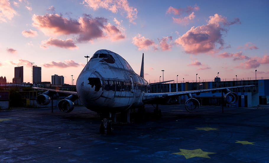 white airplane, sky, sunset, cloud - sky, architecture, air vehicle HD wallpaper