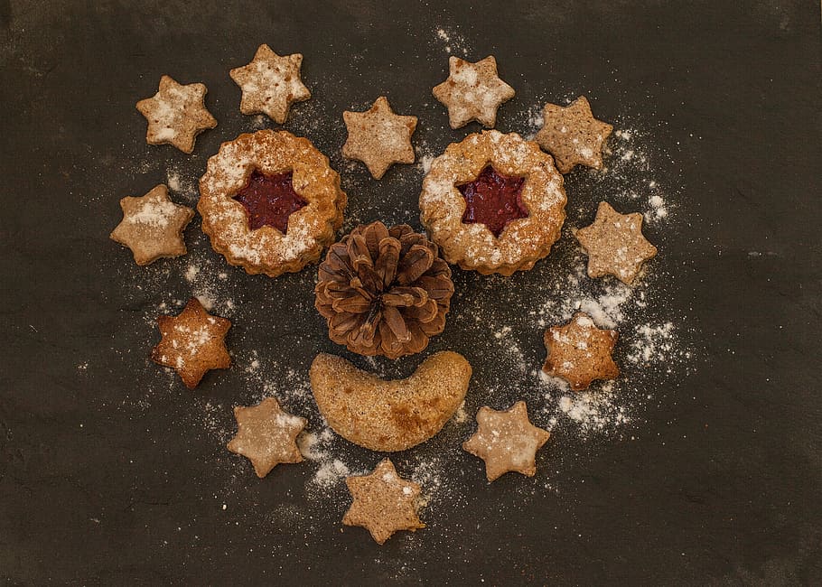 Brown Cookies, christmas, christmas cookies, food, pastries, pine cone