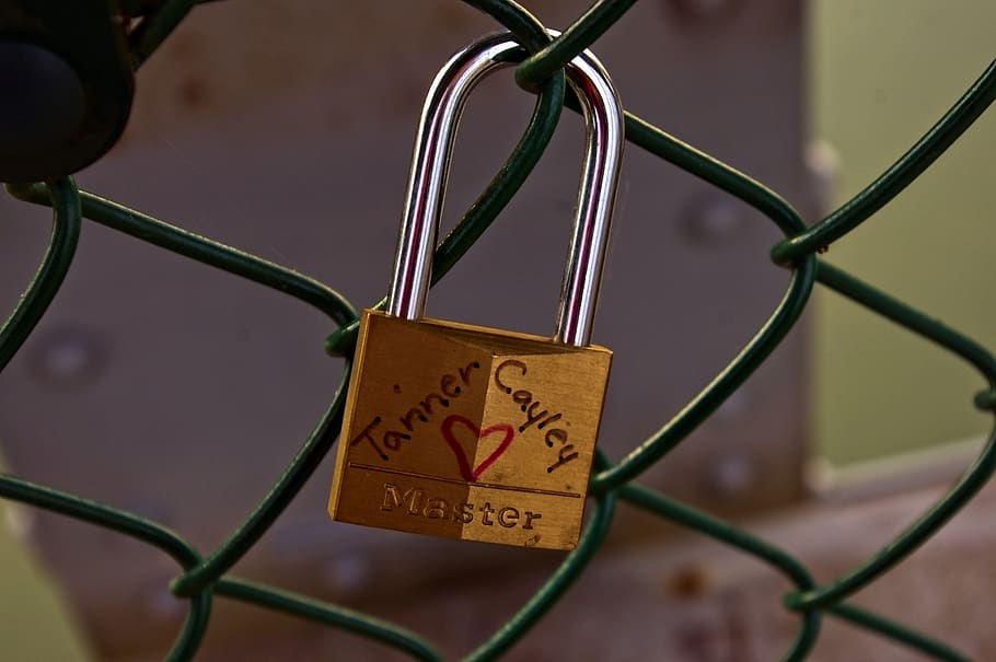 brass and steel love lock, padlock, heart, friendship, symbol, HD wallpaper