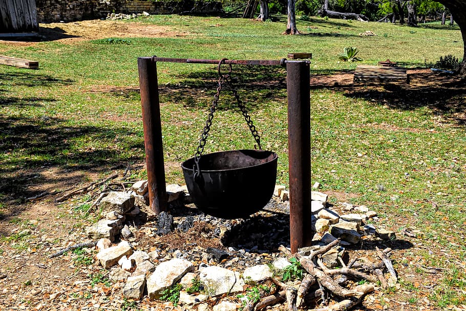 cauldron, metal, campfire, kettle, pot, old, cooking, black HD wallpaper