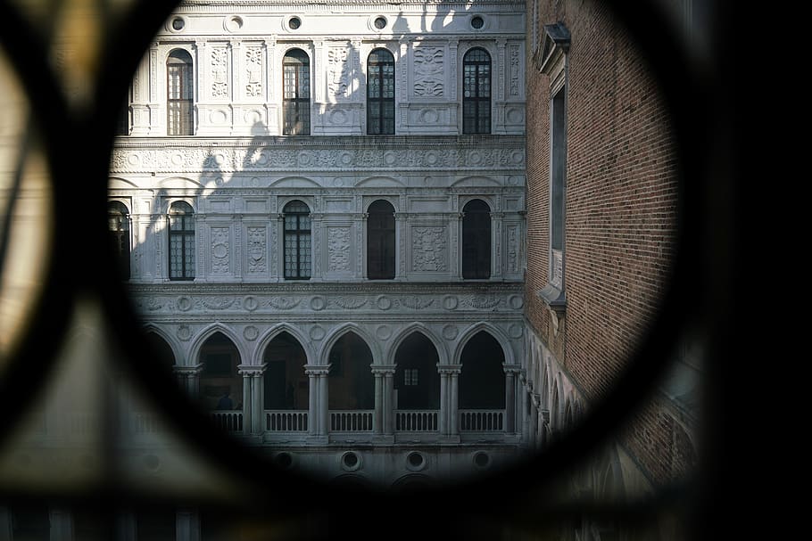window, architecture, building, venice, italy, hole, porthole HD wallpaper