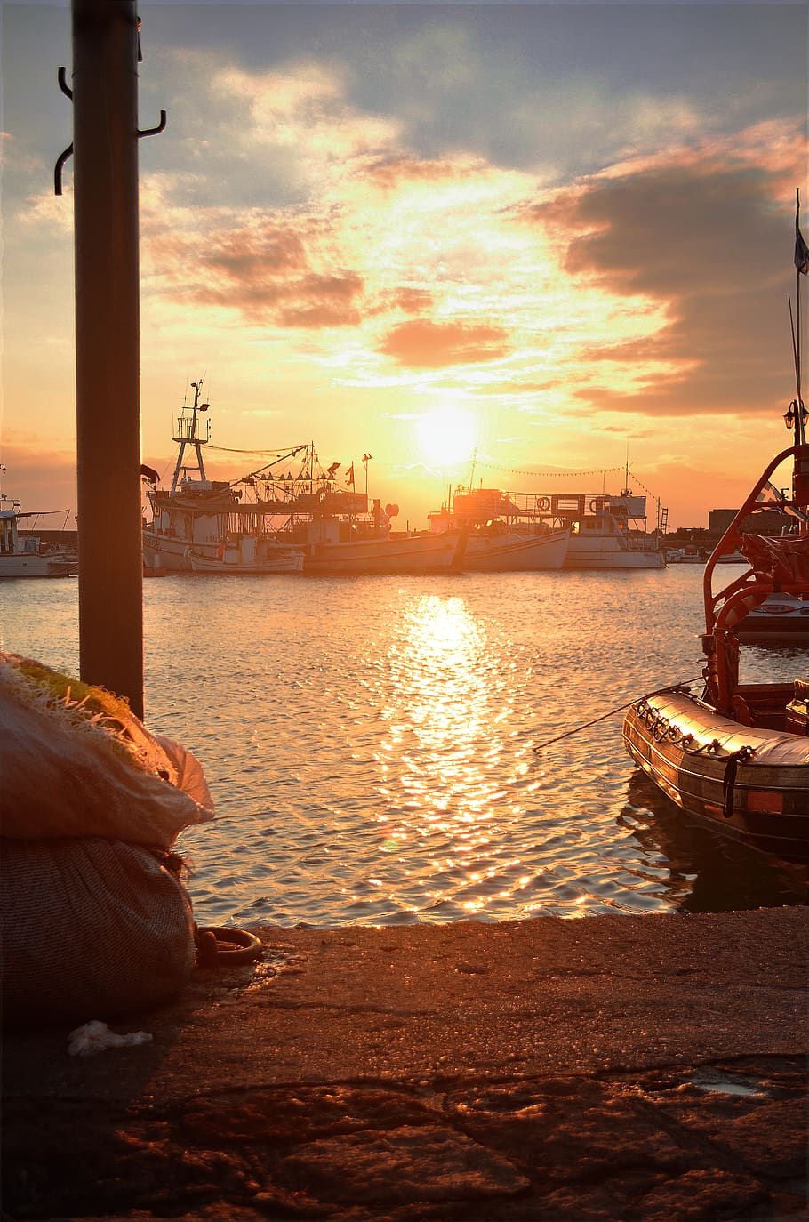 boat, sunset, harbor, sum, water, red sky, clouds, cloud - sky HD wallpaper