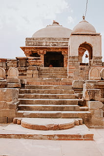 brown concrete ruins, architecture, building, india, arched, pillar HD wallpaper