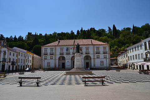 tomar, portugal, pattern, benchs, square, center, pigeons, statue HD wallpaper