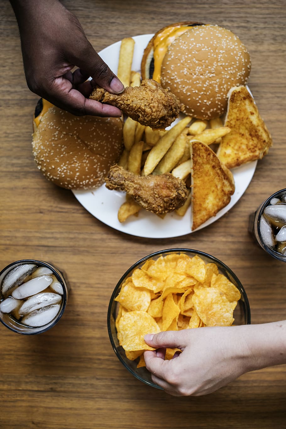 Two People Holding Chips and Fried Chicken, burger, cheeseburger HD wallpaper