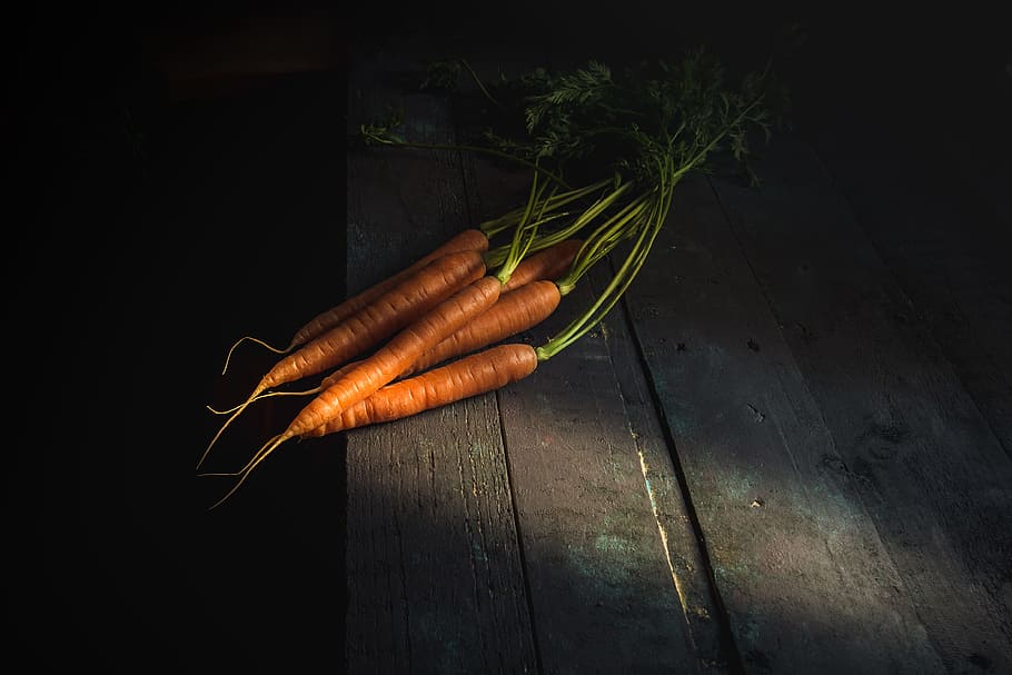 orange carrots lot, table, vegetable, shadow, light, bunch, vegan HD wallpaper