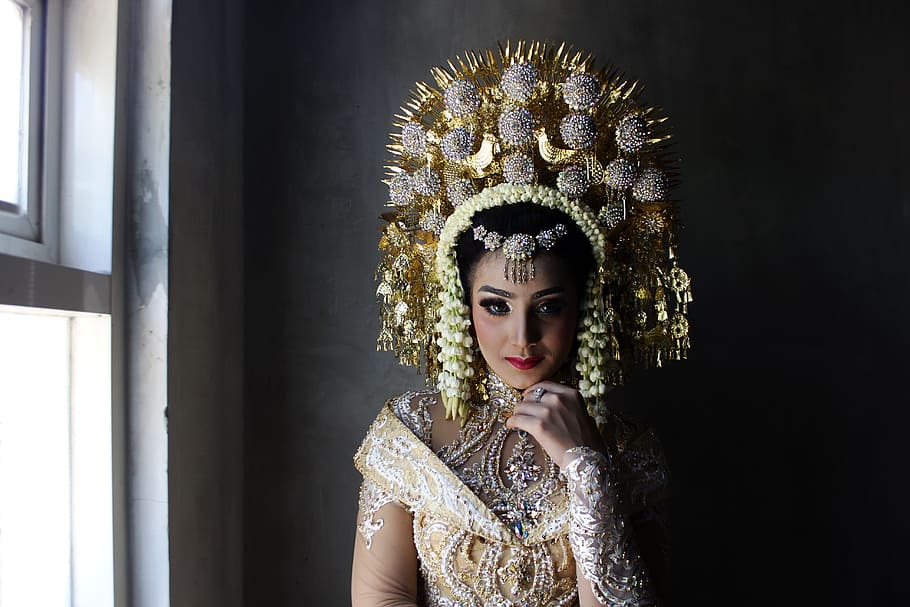 Woman Wearing Gold Headdress And Top, beautiful, beauty, costume, HD wallpaper