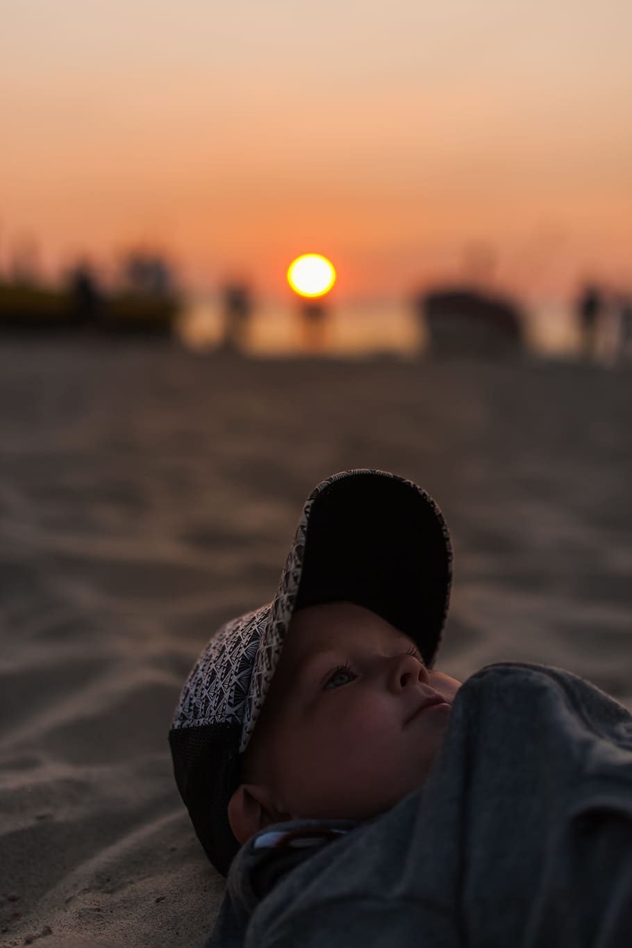 beach, sand, sandy, sunset, nature, landscape, kid, child, children HD wallpaper