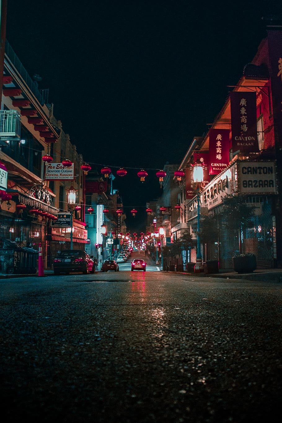 Canton Bazaar storefront during nighttime, architecture, building exterior HD wallpaper
