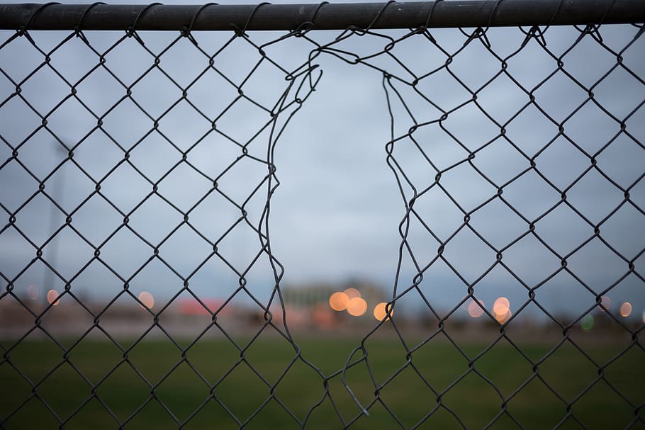selective focus photography of gray metal fence, prison, sport, HD wallpaper
