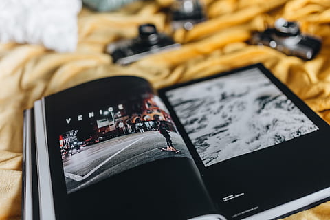 Life on Instagram Book and Vintage Cameras, old, social media HD wallpaper