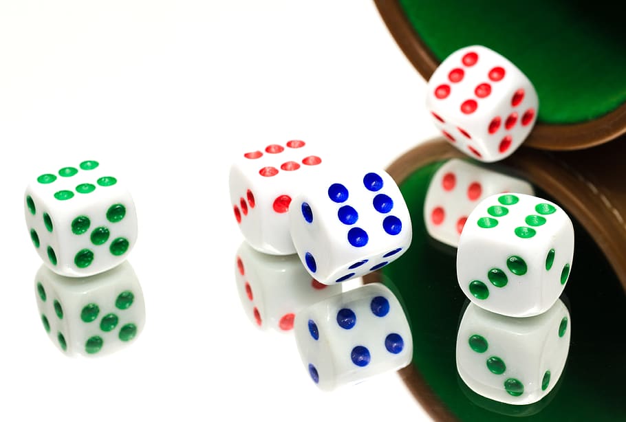 Five Dices, gamble, game, gambling, luck, opportunity, leisure games HD wallpaper