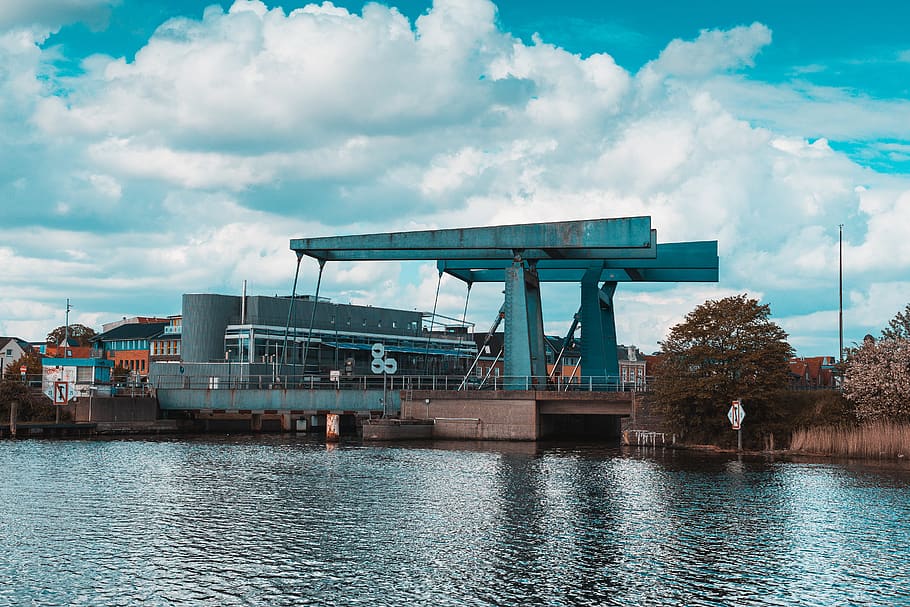 cranes at pier
, architecture, blue sky, building, clouds, daylight HD wallpaper